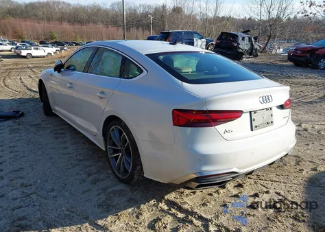 2022 Audi A5 Sportback Premium Plus 45 Tfsi S Line Quattro S Tronic z USA, uszkodzony, nr VIN WAUFACF52NA022852